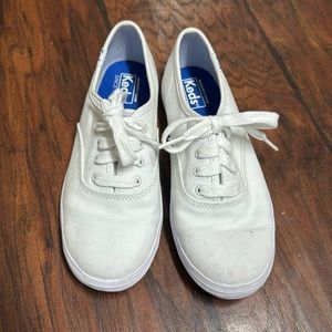 Girls keds